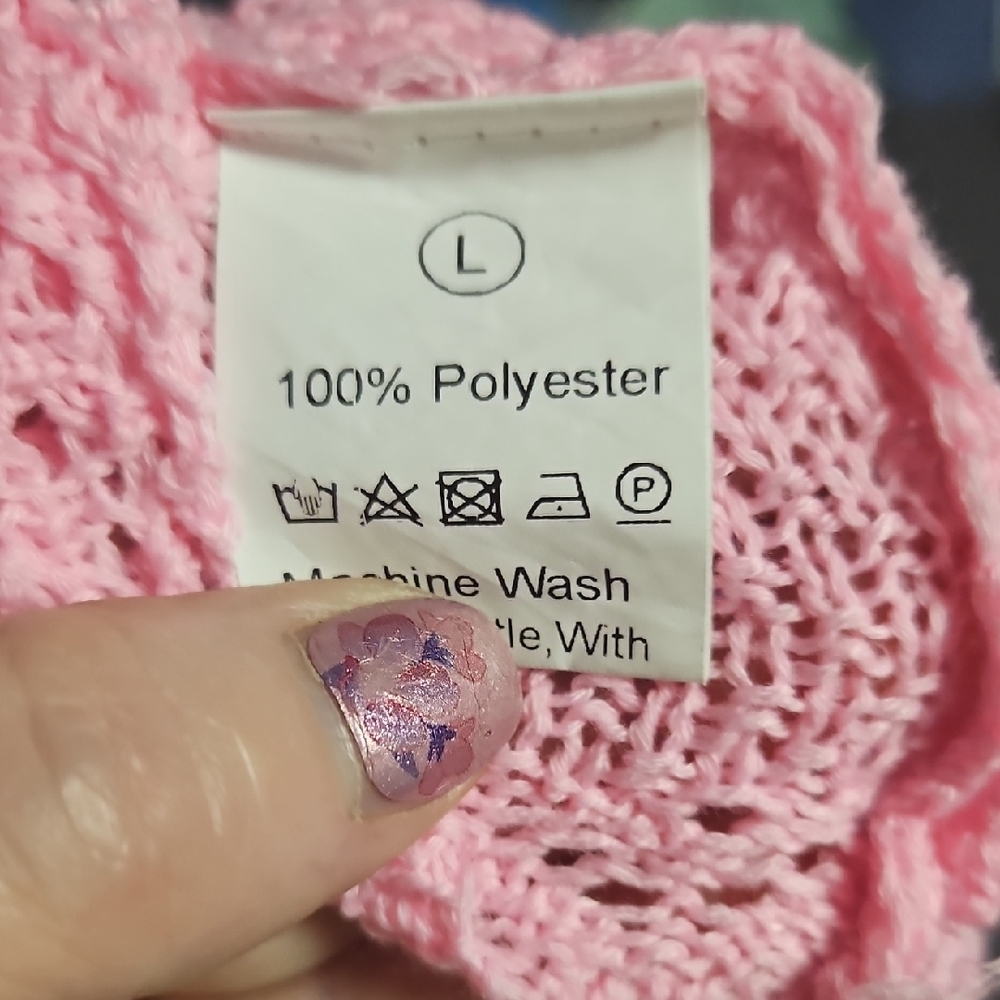 Soft Pink V-Neck Sweater with Open Knit Design - Picture 5 of 5